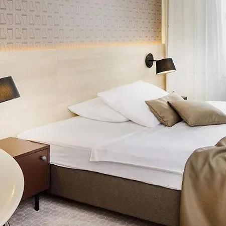 Park Hotel 3*
