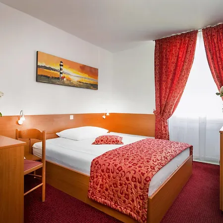 Hotell Park 3*
